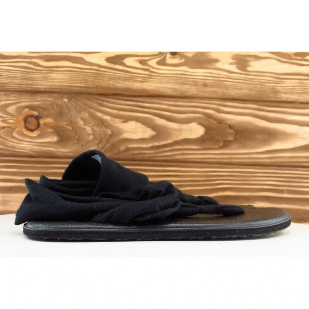 Sanuk Girls‎ Shoes Size 4-5 M Black Sandals Fabric